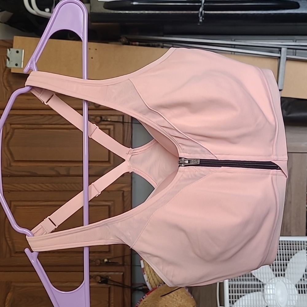Victoria Sport Bra 32DD